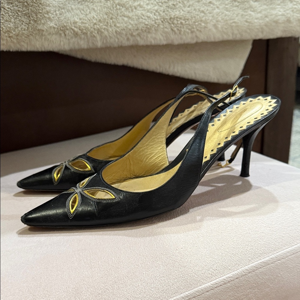 Bottega Veneta Black and Gold Heels